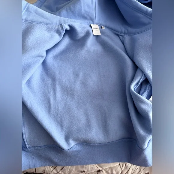 Aritzia | Cozy Sweatfleece Boyfriend Boxy Zip Hoodie in Dayflower Blue | Large - Picture 6 of 13